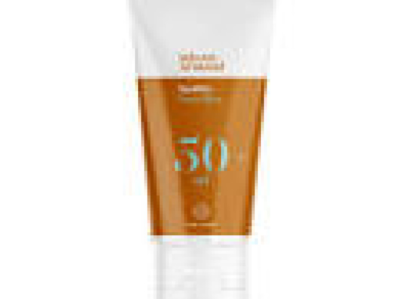 جوليت ارماند كريم الحماية من اشعة الشمس SPF+50 55 مل جوليت ارماند كريم الحماية من اشعة الشمس SPF+50 55 مل